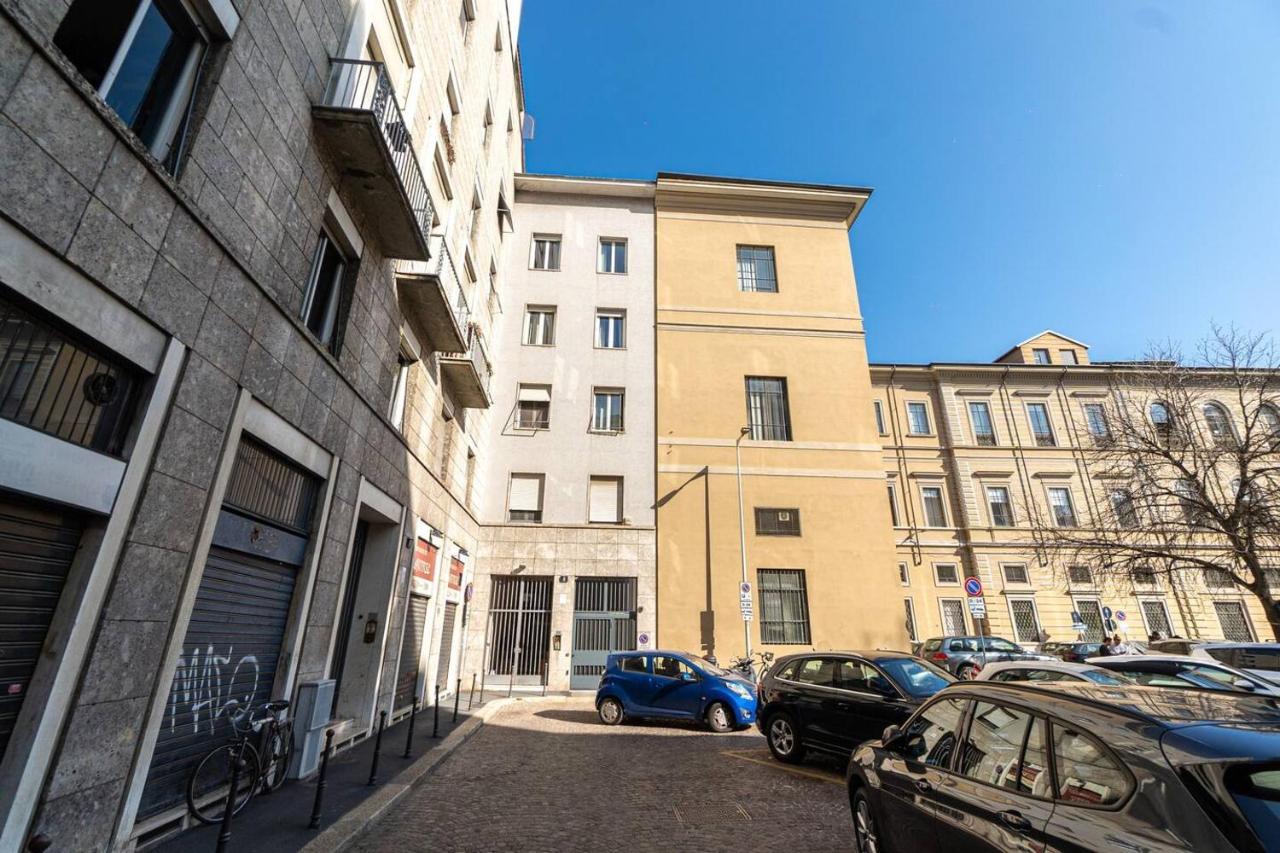 ミラノEasylife - Accogliente Residenza A Due Passi Dal Duomoアパートメント エクステリア 写真